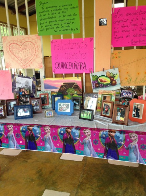 22109231081_982440c8af_z